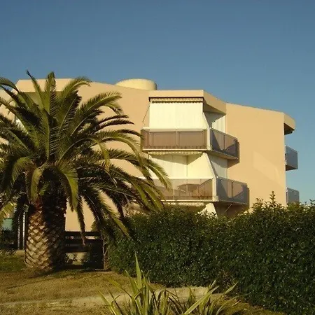 Apartment Rdc Avec Terrasse - Proche Et Commerces - Fr-1-307-116 *